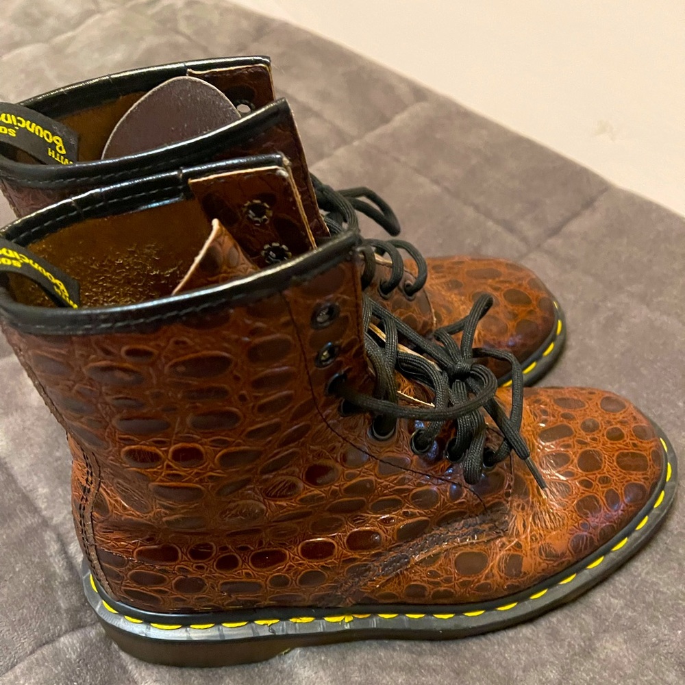 COPY - Doc Martens Croc Print leather boots